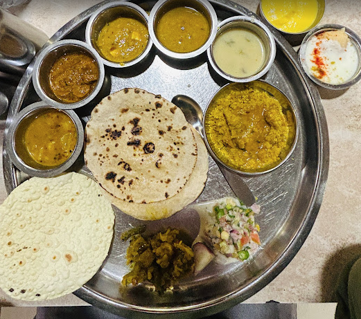 Veg Thalis in Nashik